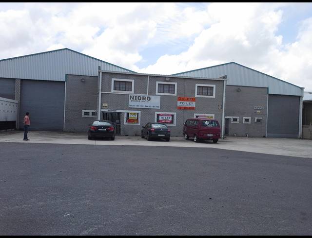 1,872M² FACTORY TO LET IN PAROW CENTRAL